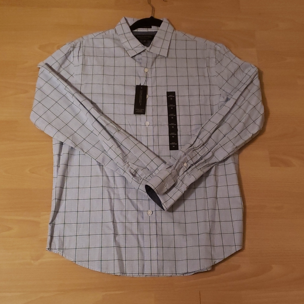 NWT BANANA REPUBLIC UNTUCKED SHIRT